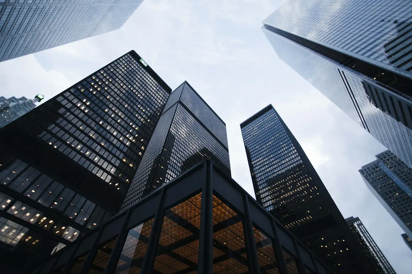 How to Choose the Best Advertising Agency for Your Small Business